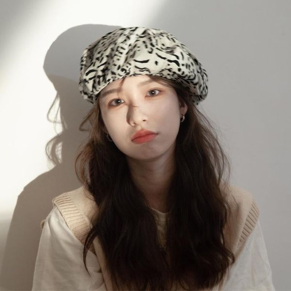 berets foux beret hats women casual autumn summer thin leopard cow print jellyfish fluffy cloud korea style fashion design painter, Blue;gray
berets foux beret hats women casual autumn summer thin leopard cow print jellyfish fluffy cloud korea style fashion design painter, Blue;gray