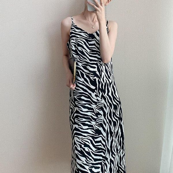casual dresses sleeveless dress women zebra pattern spaghetti strap loose 6xl plus size streetwear summer female vestidos y567, Black;gray
casual dresses sleeveless dress women zebra pattern spaghetti strap loose 6xl plus size streetwear summer female vestidos y567, Black;gray