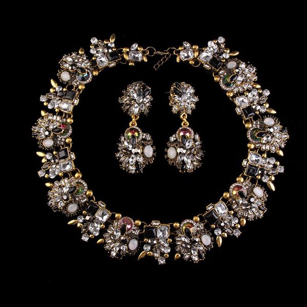 jewelry set luxurious full diamond short necklace classic versatile wedding dress earring necklace set, Slivery;golden
jewelry set luxurious full diamond short necklace classic versatile wedding dress earring necklace set, Slivery;golden