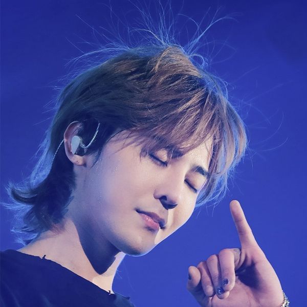 zhixiang same bangs luo long hair wolf tail wig men's full handsome mugil head hairstyle, Black
zhixiang same bangs luo long hair wolf tail wig men's full handsome mugil head hairstyle, Black