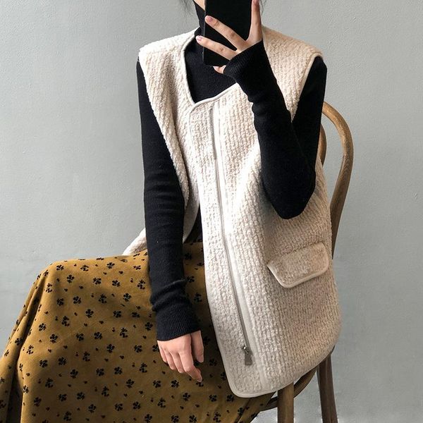 women's vests yan double skin vest, korean loose imitation wool clothing, winter, 2021, Black;white
women's vests yan double skin vest, korean loose imitation wool clothing, winter, 2021, Black;white