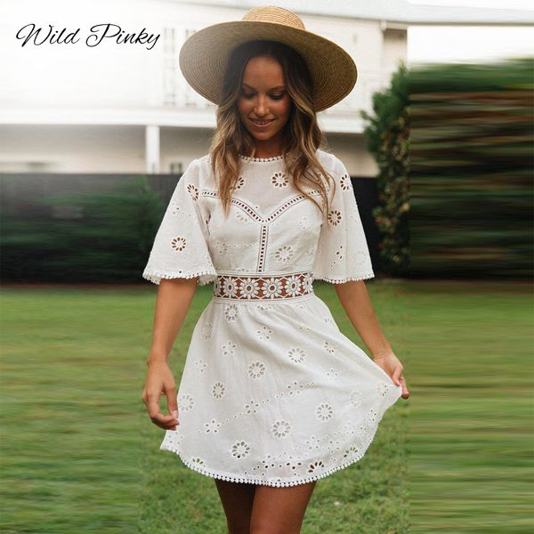 2021flare sleeve cotton white lace dress women casual ladies dress summer high waist short dress backless vestidos hollow out, Black;gray
2021flare sleeve cotton white lace dress women casual ladies dress summer high waist short dress backless vestidos hollow out, Black;gray