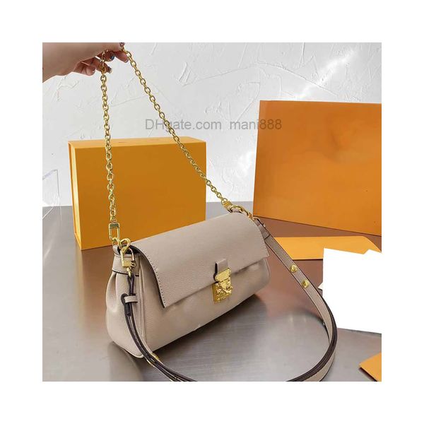baguette shoulder bag woman handbag purse favourite crossbody bags gold chain grained real leather embossed magnetic lock
baguette shoulder bag woman handbag purse favourite crossbody bags gold chain grained real leather embossed magnetic lock