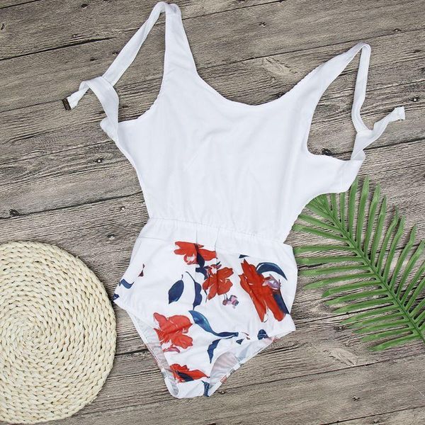 women's swimwear womens one piece tankini boho floral printed color block patchwork swimsuit cut out waist backless zip up bikini lace, White;black
women's swimwear womens one piece tankini boho floral printed color block patchwork swimsuit cut out waist backless zip up bikini lace, White;black