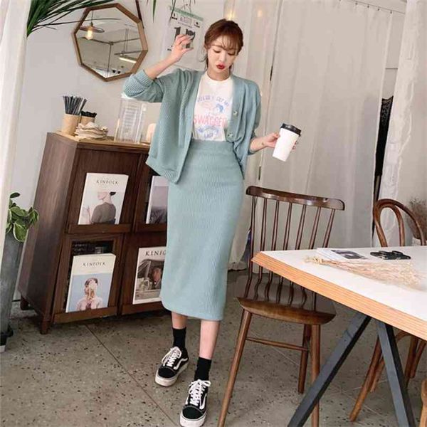 fashion women's suit autumn and winter pure striped cardigan sweater + half skirt two-piece simple casual dress 210520, White
fashion women's suit autumn and winter pure striped cardigan sweater + half skirt two-piece simple casual dress 210520, White