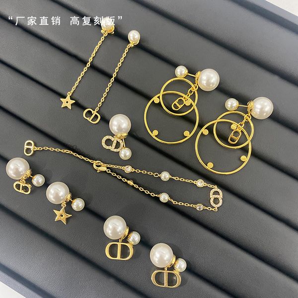 design jewelry earring ring ring ear line tassel big pearl earrings female fashion temperament bracelet, Silver
design jewelry earring ring ring ear line tassel big pearl earrings female fashion temperament bracelet, Silver