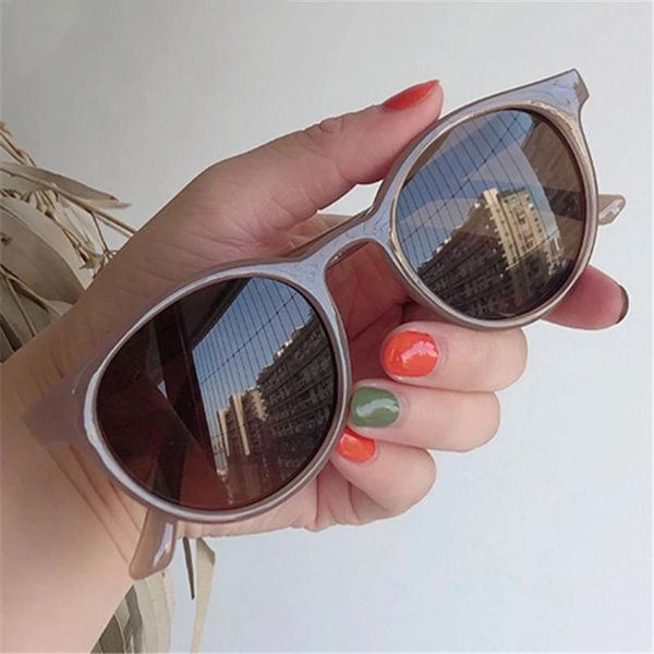 sunglasses round women brand designer vintage small sun glasses ladies korean style shades eyewear, White;black
sunglasses round women brand designer vintage small sun glasses ladies korean style shades eyewear, White;black