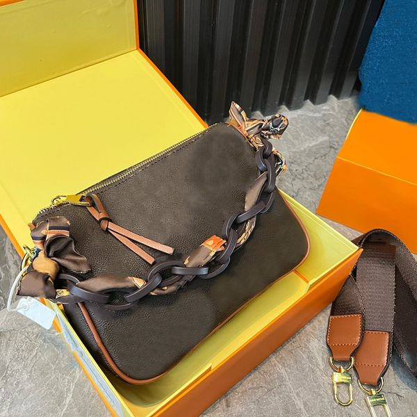 luxury women print handbags shoulder bags designers cross body phone bag fashion lady purses chain handbag flaps pochettes flowers letters t
luxury women print handbags shoulder bags designers cross body phone bag fashion lady purses chain handbag flaps pochettes flowers letters t