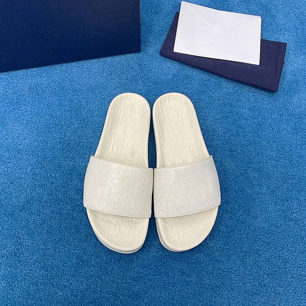 2021 arrival fashion men women casual shoessneakers shoes genuine leather bee embroidered mens comfortable slippers qq, Red;white 
2021 arrival fashion men women casual shoessneakers shoes genuine leather bee embroidered mens comfortable slippers qq, Red;white