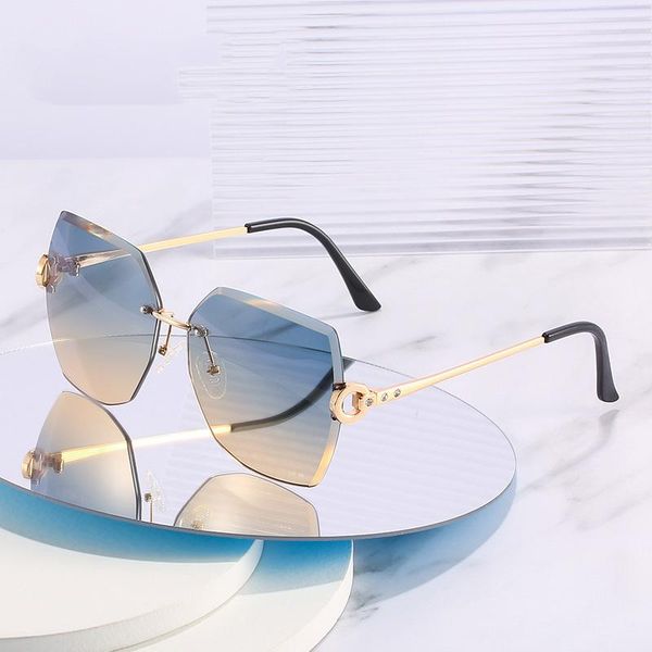 sunglasses fashion women frameless summer street pography sun-shading glasses women's, White;black
sunglasses fashion women frameless summer street pography sun-shading glasses women's, White;black