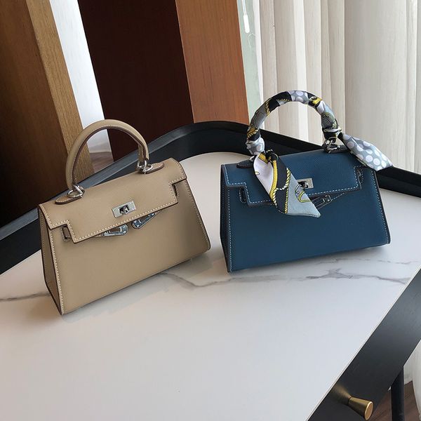 hand mini leather second generation kelly women's 2020 new trendy slant cross handbag
hand mini leather second generation kelly women's 2020 new trendy slant cross handbag