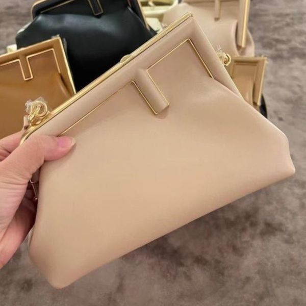 designer bag fend women luxurys handbags first series metal wrapped dinner handbag single shoulder messenger j2g2 cz
designer bag fend women luxurys handbags first series metal wrapped dinner handbag single shoulder messenger j2g2 cz