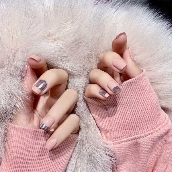 false nails 24pcs pink and silver color square head wearable fake elegant full cover detachable manicure nail art tool easy to use, Red;gold
false nails 24pcs pink and silver color square head wearable fake elegant full cover detachable manicure nail art tool easy to use, Red;gold