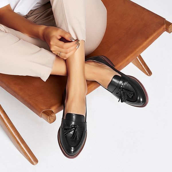 dress shoes tassels penny loafers women waxing sheep genuine leather pointed toe ladies slip on flat shoes handmade a27075, Black
dress shoes tassels penny loafers women waxing sheep genuine leather pointed toe ladies slip on flat shoes handmade a27075, Black