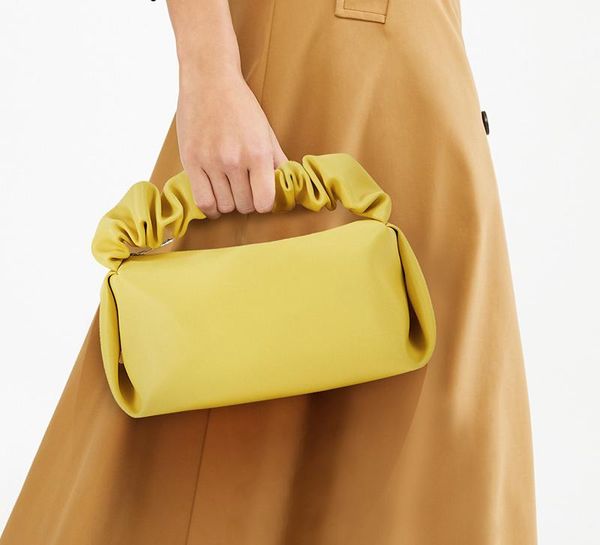 storage bags pvc toiletries perfume handbag portable large capacity woman makeup bag home
storage bags pvc toiletries perfume handbag portable large capacity woman makeup bag home