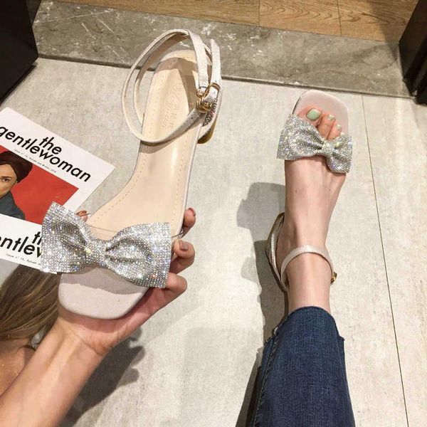 sandals 2021 fashion butterfly-knot with rhinestone square head female summer heels buckle low heel, Black
sandals 2021 fashion butterfly-knot with rhinestone square head female summer heels buckle low heel, Black