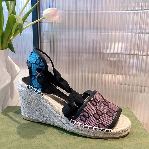 2021ss selling luxury leisure women sandals high heels shoes real leather womens shoes size 35-40 designer slides shoes, Black
2021ss selling luxury leisure women sandals high heels shoes real leather womens shoes size 35-40 designer slides shoes, Black