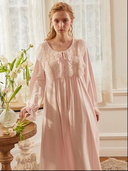vintage embroidery cotton long nightgowns women sleepwear royal pricess loose nightwear elegant autumn spring nighty dress, Black;red
vintage embroidery cotton long nightgowns women sleepwear royal pricess loose nightwear elegant autumn spring nighty dress, Black;red
