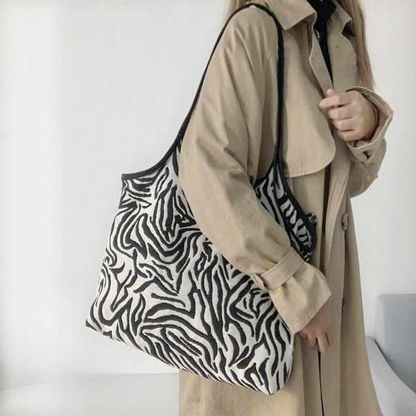 evening bags vest zebra pattern bag female ins tote canvas college student class large-capacity
evening bags vest zebra pattern bag female ins tote canvas college student class large-capacity