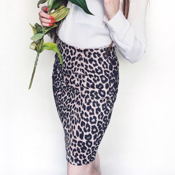 skirts 2021 women's leopard stitching climbing pencil and knee dress high waist black party bandage slim skirt
skirts 2021 women's leopard stitching climbing pencil and knee dress high waist black party bandage slim skirt