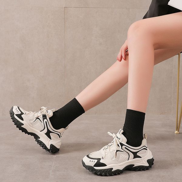 leather breathable daddy shoes women's 2021 autumn color blocking thick bottom round head versatile lace up sports and leisure women�, Black;white
leather breathable daddy shoes women's 2021 autumn color blocking thick bottom round head versatile lace up sports and leisure women�, Black;white