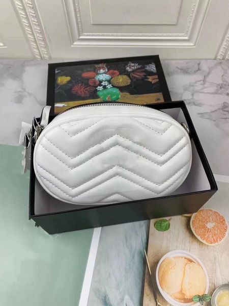 women small square bag belt shoulder messenger bag girl leather crossbody metal silver chain handbag mobile phone storage bags
women small square bag belt shoulder messenger bag girl leather crossbody metal silver chain handbag mobile phone storage bags
