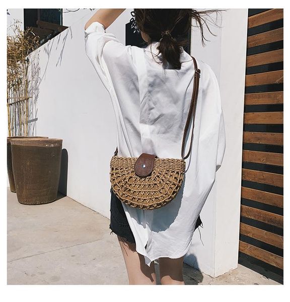 niche design literary straw woven handbag women summer tide wild one-shoulder bag trendy fashion messenger bags evening
niche design literary straw woven handbag women summer tide wild one-shoulder bag trendy fashion messenger bags evening