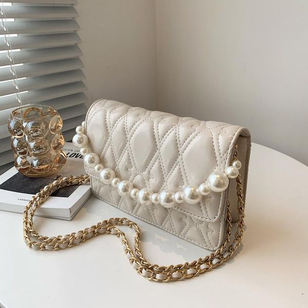 pu leather lattice crossbody bags for women designer small handbags shoulder messenger bag mini purses with pearl handle cross body
pu leather lattice crossbody bags for women designer small handbags shoulder messenger bag mini purses with pearl handle cross body