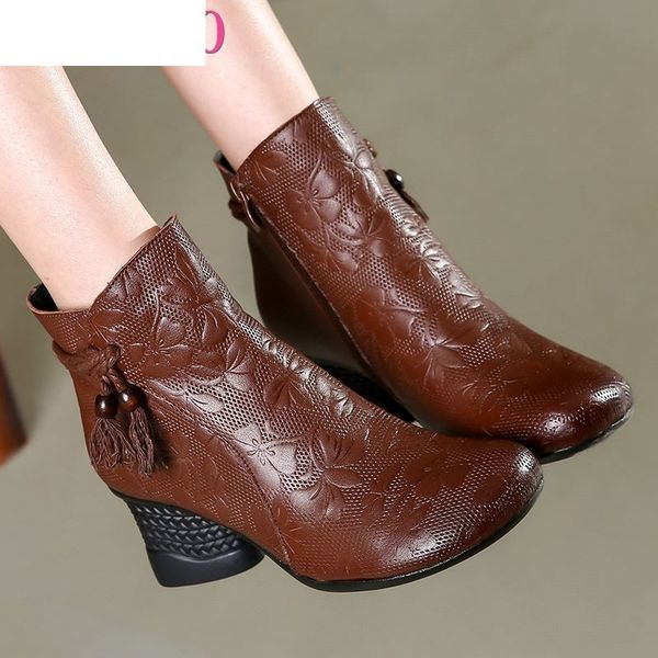boots woman retro engraved flower genuine leather women side zipper cowhide ankle vintage floral warm winter shoes 9oh7, Black
boots woman retro engraved flower genuine leather women side zipper cowhide ankle vintage floral warm winter shoes 9oh7, Black