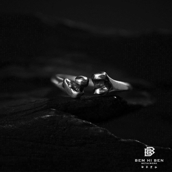 cluster rings bem hi ben men'swomen'svenom bone open adjustable ring 925 sterling silver original hand made dark biker customized, Golden;silver
cluster rings bem hi ben men'swomen'svenom bone open adjustable ring 925 sterling silver original hand made dark biker customized, Golden;silver