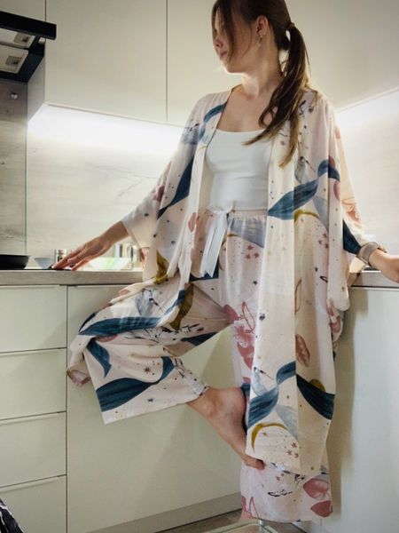 new 4 pieces printed pajamas for women sets autumn pyjamas set viscose floral pink female night suits pyjamas sets, Black;red
new 4 pieces printed pajamas for women sets autumn pyjamas set viscose floral pink female night suits pyjamas sets, Black;red