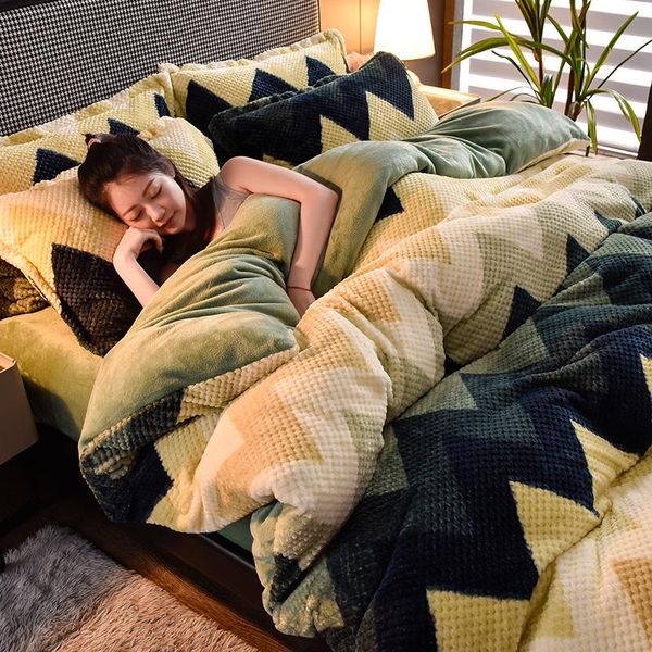 bedding sets autumn winter flano fleece set printed pineapple grid duvet cover velveteen warm bedclothes thicken home linen 3/4pcs ab
bedding sets autumn winter flano fleece set printed pineapple grid duvet cover velveteen warm bedclothes thicken home linen 3/4pcs ab