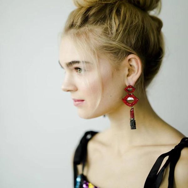 dangle & chandelier full rhinestone drop earrings with deep red lips lipstick combination earring high-quality crystal jewelry accessories f, Silver
dangle & chandelier full rhinestone drop earrings with deep red lips lipstick combination earring high-quality crystal jewelry accessories f, Silver