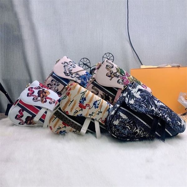 women evening bags saddle shoulder bag club elegant tote purse panelled print flowers letter pu leather shopping bagss crossbody hasp holida
women evening bags saddle shoulder bag club elegant tote purse panelled print flowers letter pu leather shopping bagss crossbody hasp holida