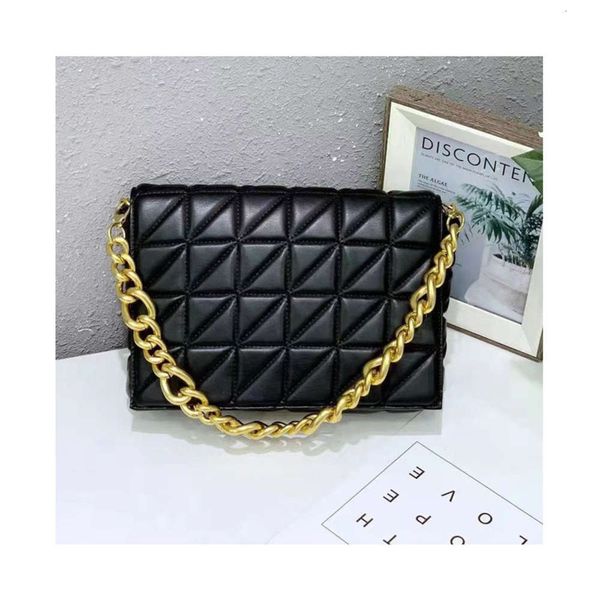 handbag za lingge underarm 2021 women's green versatile chain soft leather quilted shoulder
handbag za lingge underarm 2021 women's green versatile chain soft leather quilted shoulder