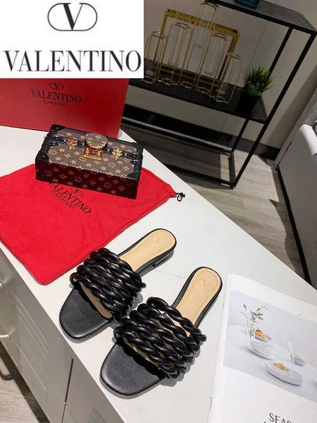 shoes designer luxury brand women casual handmade walking tennis sandals slippers mules slides thongs nw8o, Black;white
shoes designer luxury brand women casual handmade walking tennis sandals slippers mules slides thongs nw8o, Black;white