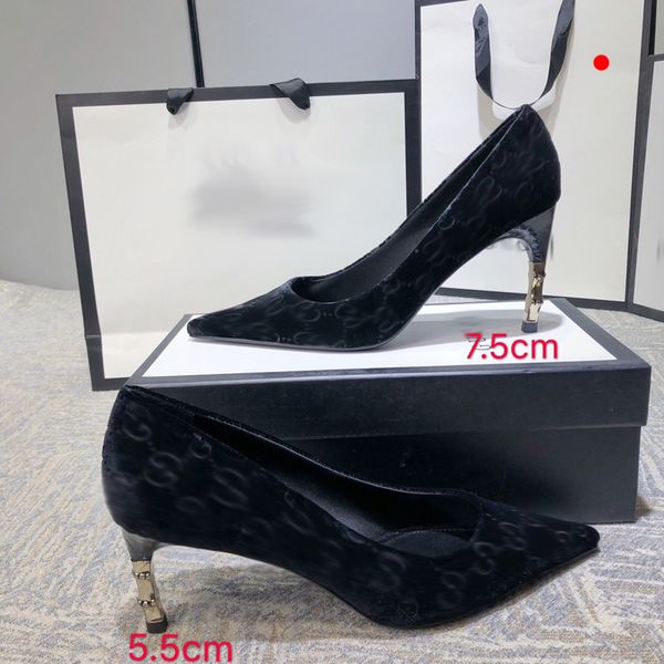 2021 good quality fashion women luxurys designers shoes designer sandals womens luxury high heels sandal dress shoess with box size 35-41 -k, Black
2021 good quality fashion women luxurys designers shoes designer sandals womens luxury high heels sandal dress shoess with box size 35-41 -k, Black