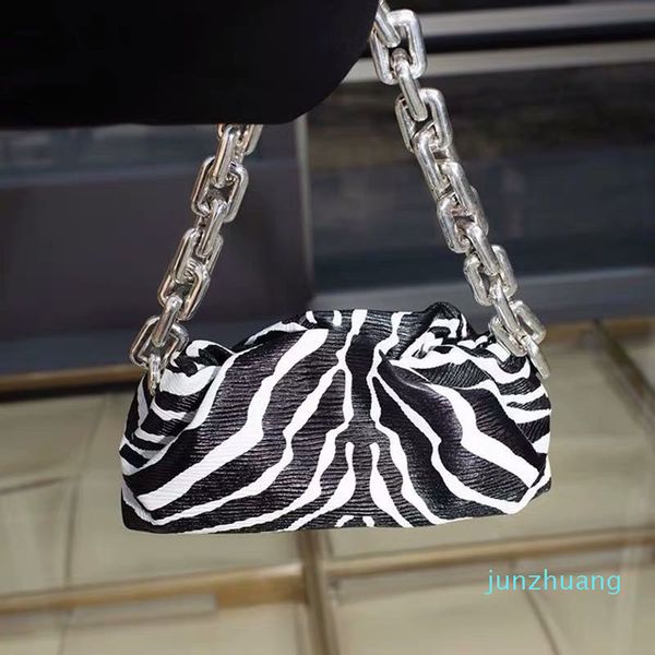 designer- soft messenger bag voluminous with square ring chain shoulder pu strap lady print sling bag big silver fashion handbags
designer- soft messenger bag voluminous with square ring chain shoulder pu strap lady print sling bag big silver fashion handbags
