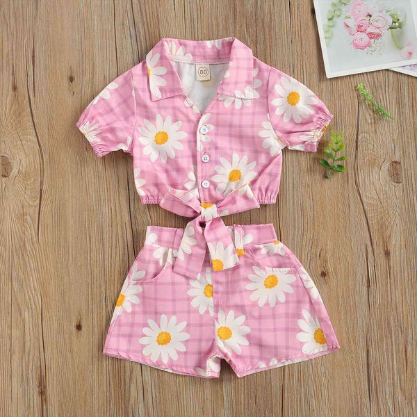 2 pieces kids suit set, girls daisy print turn down collar short sleeve shorts for summer baby 1 5, White
2 pieces kids suit set, girls daisy print turn down collar short sleeve shorts for summer baby 1 5, White