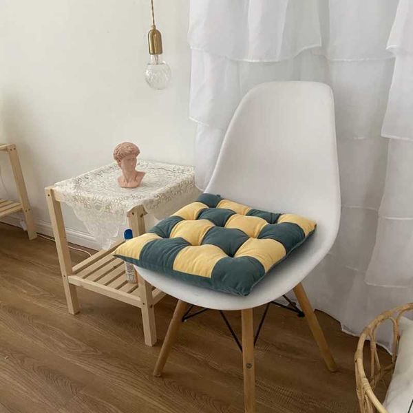 cushion/decorative pillow grid pearl wool comfort seat cushion thicken tatami dining chair solid color home decorative sitting sofa pillows
cushion/decorative pillow grid pearl wool comfort seat cushion thicken tatami dining chair solid color home decorative sitting sofa pillows
