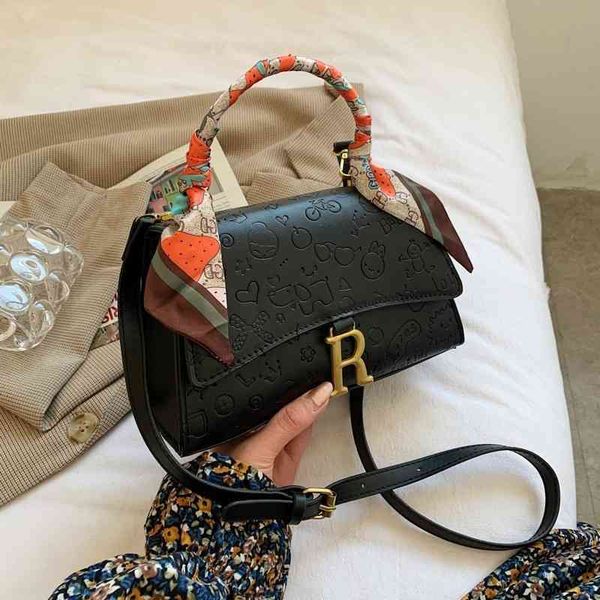 2022 latest models handbag wholesale fashion red women's version ins trendy shoulder popular texture silk scarf portable bag
2022 latest models handbag wholesale fashion red women's version ins trendy shoulder popular texture silk scarf portable bag