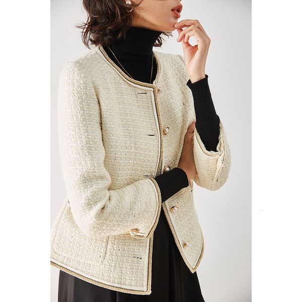 luxury women's short coat21 autumn style small * fragrant wind bright silk french temperament elegant round neck celebrity white coat f, Black;brown
luxury women's short coat21 autumn style small * fragrant wind bright silk french temperament elegant round neck celebrity white coat f, Black;brown