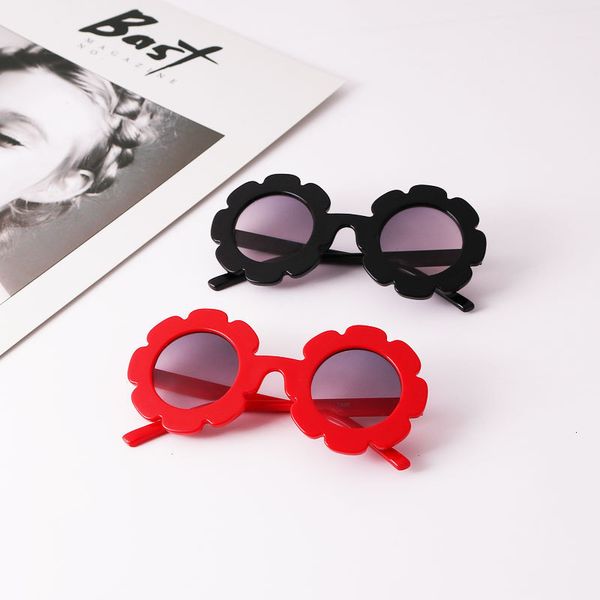 luxury designer sunglasses 2021 sun flower round cute kids sunglasses uv400 for boy girls toddler lovely baby sun glasses children oculos de, White;black
luxury designer sunglasses 2021 sun flower round cute kids sunglasses uv400 for boy girls toddler lovely baby sun glasses children oculos de, White;black