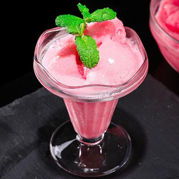 300ml creative ice cream shaped cocktail cup red wine whisky glass milkshake cold drink dessert bowl bar drinking utensils glasses
300ml creative ice cream shaped cocktail cup red wine whisky glass milkshake cold drink dessert bowl bar drinking utensils glasses