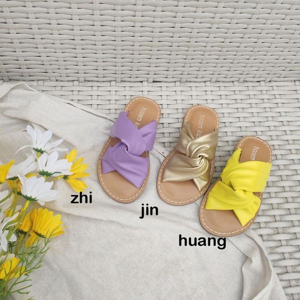 kids boys and girls shoes 2021 summer fashion slippers children' twist roll sandals sandy beach slipper, Black;grey
kids boys and girls shoes 2021 summer fashion slippers children' twist roll sandals sandy beach slipper, Black;grey