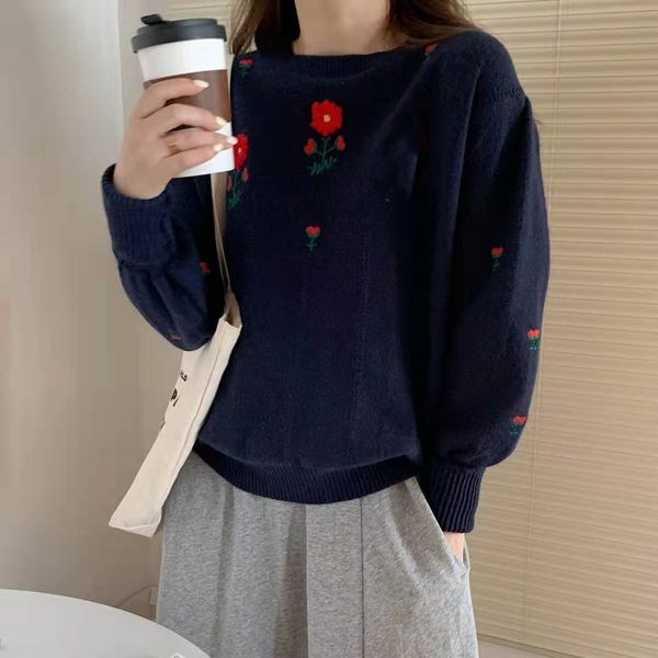 high version autumn 2021 new lazy style loose crochet flower bubble sleeve cuffs women's sweater, White;black
high version autumn 2021 new lazy style loose crochet flower bubble sleeve cuffs women's sweater, White;black