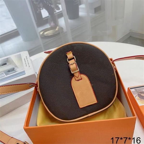 designer's popular bag female new fashion single shoulder small round bag simple leisure messenger bag
designer's popular bag female new fashion single shoulder small round bag simple leisure messenger bag