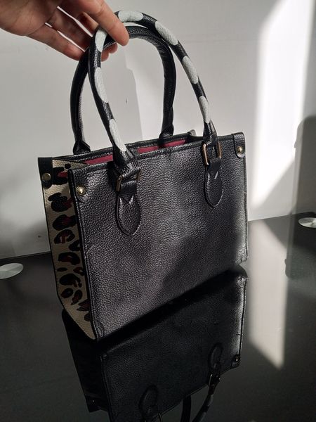 hh m58522 brown black embossing tote bag leopard-print shoulder bags handbags designer women pm pu leather wild at heart luxury purse crossb
hh m58522 brown black embossing tote bag leopard-print shoulder bags handbags designer women pm pu leather wild at heart luxury purse crossb