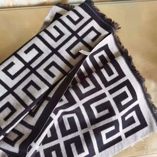 new winter maze scarf thickened cashmere blend soft and warm two-color double-sided exquisite 180 * 70cm fast delivery
new winter maze scarf thickened cashmere blend soft and warm two-color double-sided exquisite 180 * 70cm fast delivery