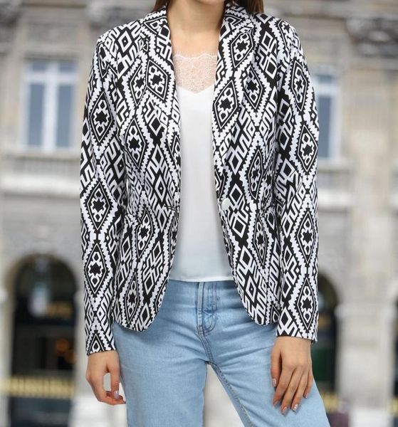 women's suits & blazers blazer mujer 2021 women autumn print open front long sleeve notched casual outwear advanced customization elega, White;black
women's suits & blazers blazer mujer 2021 women autumn print open front long sleeve notched casual outwear advanced customization elega, White;black